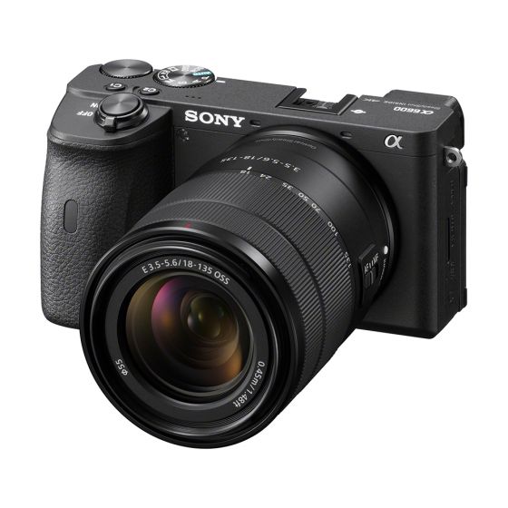 Sony a6600 Mirrorless Digital Camera with 18-135mm Lens